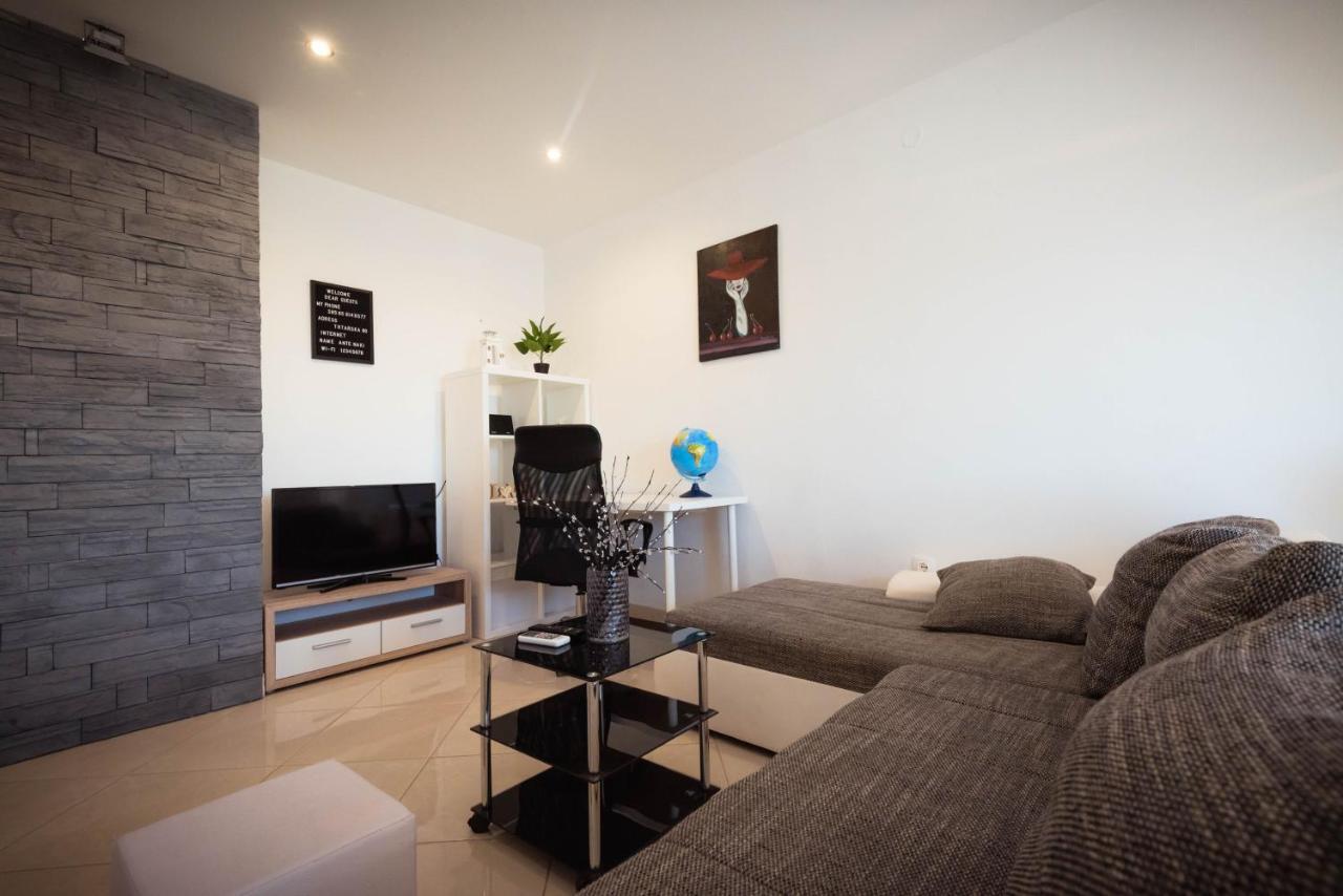 Apartments Nakic 希贝尼克 外观 照片