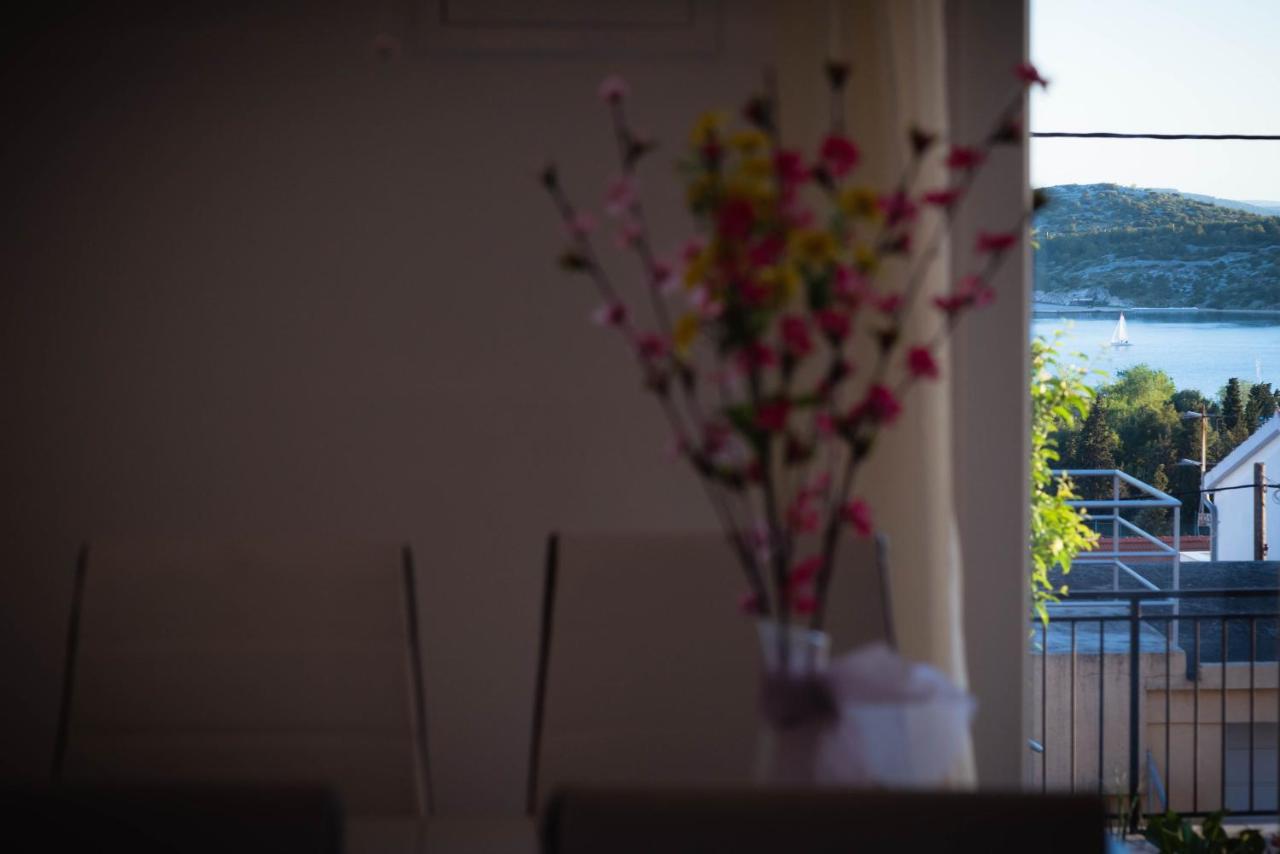 Apartments Nakic 希贝尼克 外观 照片